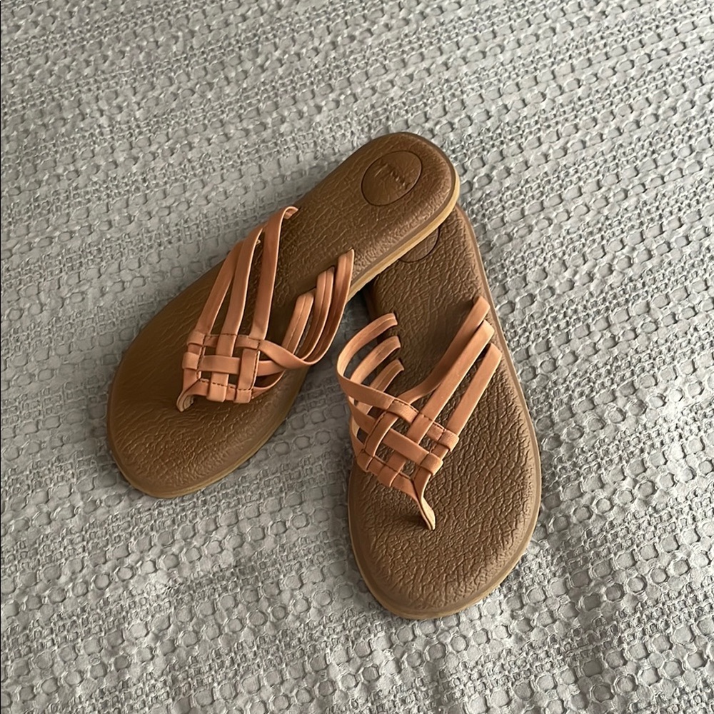 Sanuk Tan Sandals Casual Slip-On Style